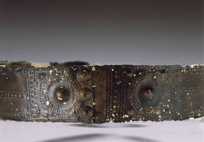 无人,横图,特写,乐队,粉色背景,装饰,历史,腰带,一个,摄影,单个,考古学,简单,美术工艺,几何形状,王冠,彩图,影棚拍摄