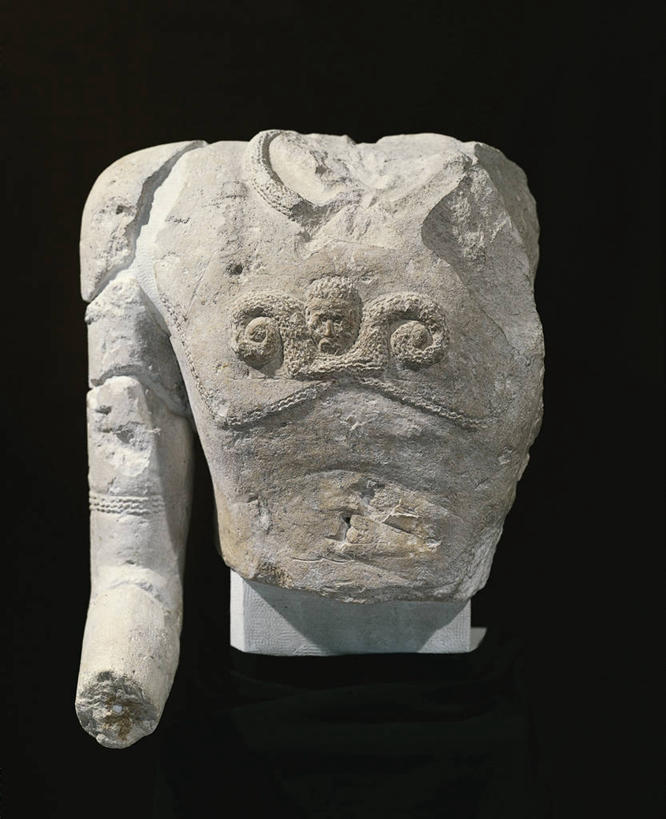 无人,竖图,特写,雕塑,黑色背景,一个,躯干,人体,摄影,单个,部分,石灰石,四肢,美术工艺,手臂,彩图,影棚拍摄