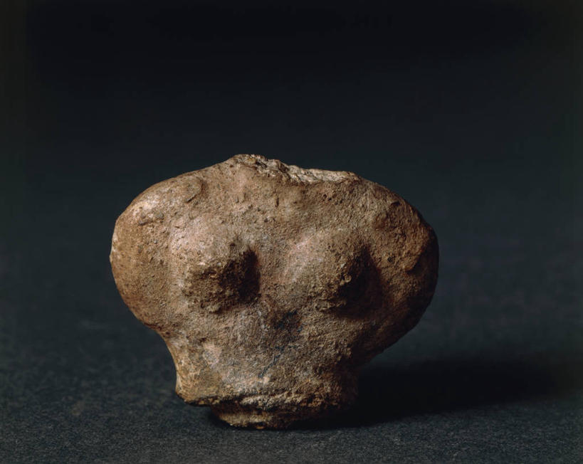 乳房,无人,横图,特写,雕塑,黑色背景,古代,一个,躯干,摄影,单个,古代文明,美术工艺,史前时代,彩图,影棚拍摄