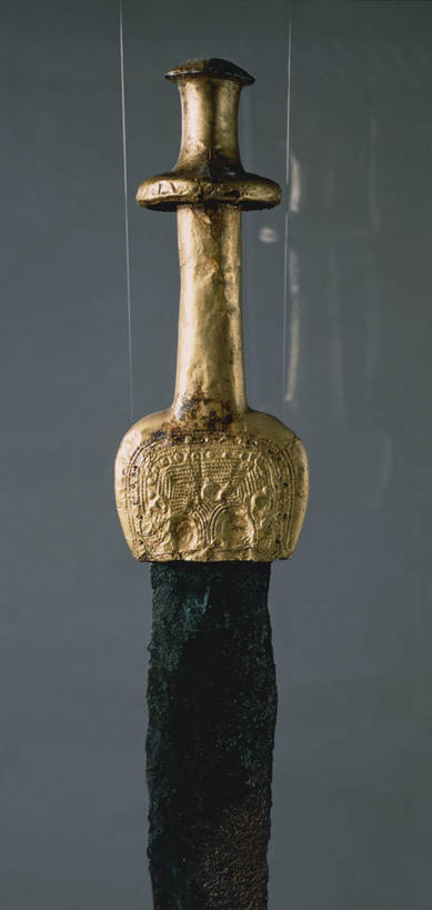 无人,竖图,全景,特写,灰色背景,一个,灰色,刀,武器,摄影,单个,部分,剑,青铜,史前时代,彩图