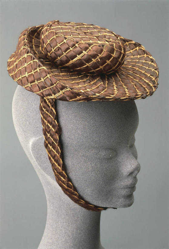 无人,竖图,时尚,帽子,灰色背景,人造模特,线,褐色,两个,灰色,摄影,高雅,彩图,影棚拍摄