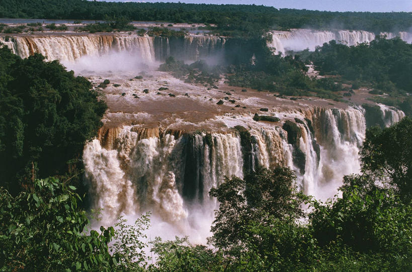 无人,横图,俯视,室外,白天,旅游,度假,河流,美景,瀑布,巴西,阿根廷,地形,景观,娱乐,风景,自然,享受,休闲,景色,南美,放松,摄影,自然风光,伊瓜苏瀑布,岩石,彩图,高角度拍摄