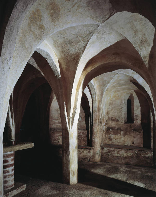 无人,竖图,室内,楼梯,意大利,欧洲,拱门,酒类,图像,酒,饮料,摄影,宗教,风格,基督教,宗教建筑,地中海文化,南欧,主题,哥特式风格,蒸馏酒,烈酒,构图,灵性,彩图,旅行,时空,传统文化