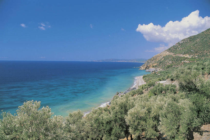 无人,横图,俯视,室外,白天,旅游,度假,海洋,美景,森林,山,山脉,水,植物,希腊,欧洲,岛,地平线,地形,海岸线,景观,水平线,云,图像,娱乐,树,风景,天空,自然,享受,休闲,概念,景色,放松,摄影,爱琴海,地中海,地中海文化,南欧,自然风光,主题,自然现象,视角,爱琴海群岛,地貌,构图,莱斯博斯岛,海滩,彩图,高角度拍摄,旅行,时空,传统文化,林区