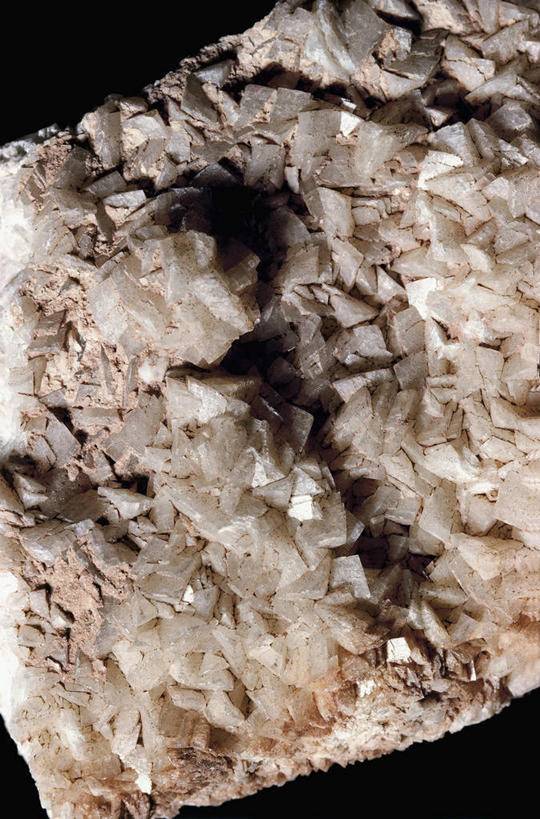 无人,竖图,室内,特写,黑色背景,粗糙,水晶,图像,黑色,自然,摄影,毛糙,主题,自然现象,构图,地质学,矿物质,镁,多洛米蒂山脉,自然地理,岩石,彩图,影棚拍摄,粗拙,状态