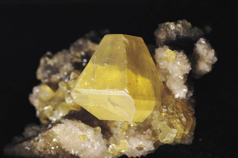 无人,横图,室内,特写,黑色背景,图像,黑色,自然,摄影,主题,自然现象,构图,地质学,矿物质,硫磺,自然地理,岩石,彩图,影棚拍摄