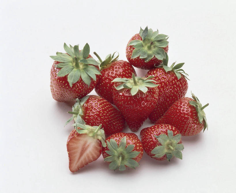 无人,横图,俯视,室内,白色背景,草莓,静物,水果,饮食,摄影,清新,选择,健康食物,彩图,高角度拍摄,影棚拍摄