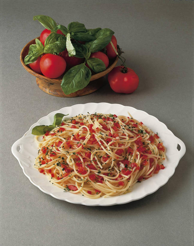 无人,竖图,室内,特写,西红柿,静物,叶子,饮食,盘子,碗,番茄沙司,摄影,清新,健康食物,意大利细面条,彩图,影棚拍摄