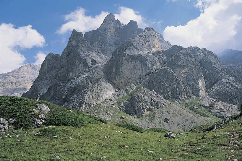 无人,横图,室外,白天,旅游,度假,美景,山,山脉,意大利,欧洲,阿尔卑斯山,景观,云,娱乐,草,风景,天空,自然,享受,休闲,景色,放松,摄影,宁静,地中海文化,南欧,自然风光,意大利文化,威尼托大区,阿尔卑斯山脉,意大利共和国,威内托,威内托大区,多洛米蒂山脉,贝卢诺,贝卢诺省,岩石,彩图,波尔萨诺,博尔扎诺,特伦托自治省,马尔莫拉达山