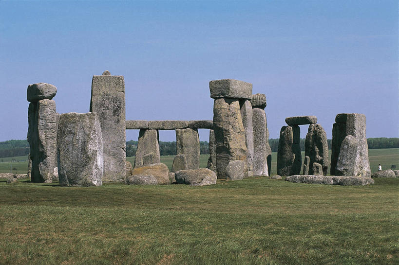 无人,横图,室外,白天,神秘,英国,欧洲,地形,巨石,历史,英格兰,废墟,草,蓝色,地标建筑,摄影,考古学,坟墓,索尔兹伯里平原,英国文化,万里无云,古代文明,彩图,石器时代,过去
