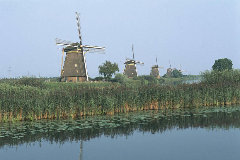 无人,码头,横图,室外,白天,河流,美景,港口,建筑,风车,欧洲,纽约,荷兰,美国,反射,隧道,景观,古典,历史,草,树,风景,自然,景色,运输,摄影,宁静,协调,北美,北美洲,地道,自然风光,美洲,替代能源,环境保护,纽约市,纽约州,万里无云,帝国之州,帝国州,北亚美利加洲,亚美利加洲,小孩堤防,彩图,摆渡口,埠头,渡口,渡头,港湾,海港,货运码头,口岸,商港,美利坚合众国,传统文化,过去,荷兰隧道