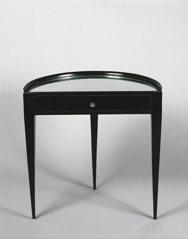 无人,竖图,室内,特写,家具,镜子,桌子,意大利,欧洲,形状,艺术,装饰,一个,装饰物,摄影,单个,西欧,地中海文化,南欧,半圆形,意大利文化,美术工艺,几何形状,木工,彩图