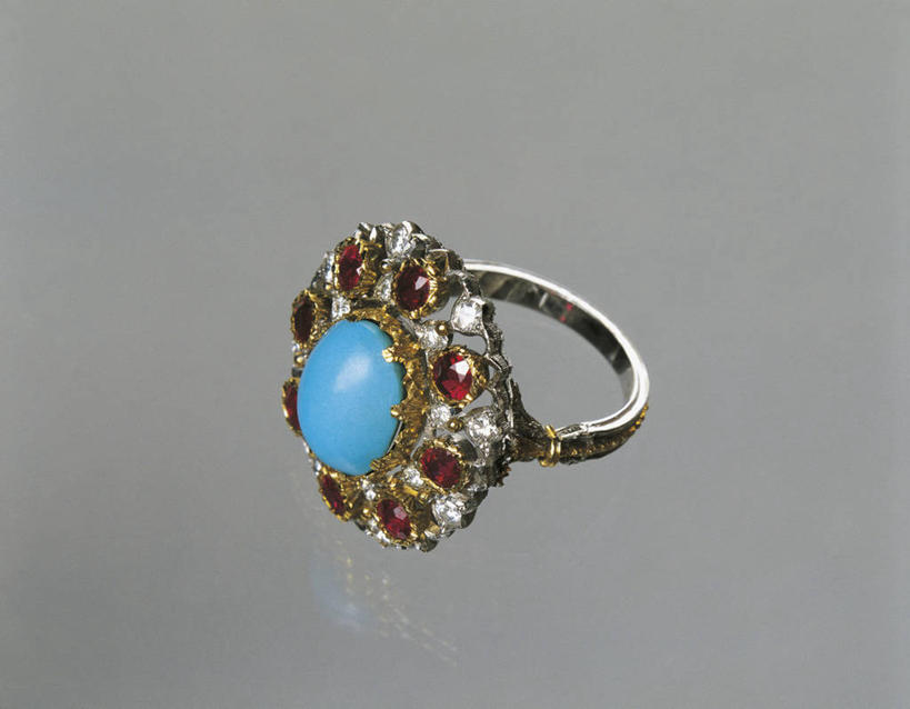 无人,横图,室内,特写,时尚,珠宝,意大利,欧洲,金属,钻石,黄金,一个,黄色,蓝色,白色,戒指,工艺品,财富,摄影,单个,高雅,宝石,西欧,地中海文化,南欧,意大利文化,红宝石,绿松石,美术工艺,设计,彩图,贵重宝石