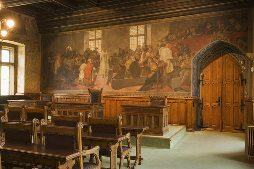 无人,横图,室内,家具,建筑,椅子,欧洲,捷克,墙,光,法院,光亮,书桌,壁画,座位,地标建筑,摄影,照亮,政府大楼,政府,中欧,捷克共和国,波西米亚,库特纳霍拉,彩图,旅行,联合国教科文组织,法律,法律体系