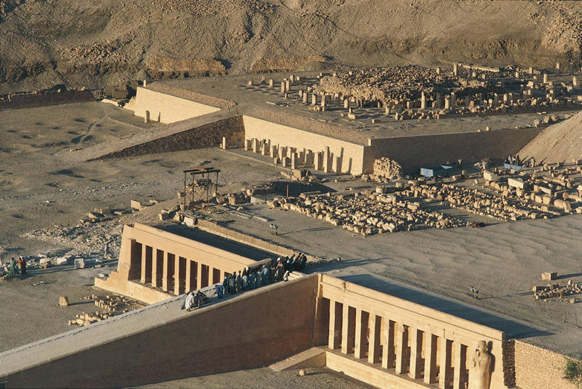 太阳穴,横图,俯视,室外,白天,建筑,埃及,柱子,联合国,历史,废墟,地标建筑,摄影,气候,中东,北非,中东文化,埃及文化,古埃及文明,古代文明,底比斯,彩图,高角度拍摄,旅行,联合国教科文组织,帝国