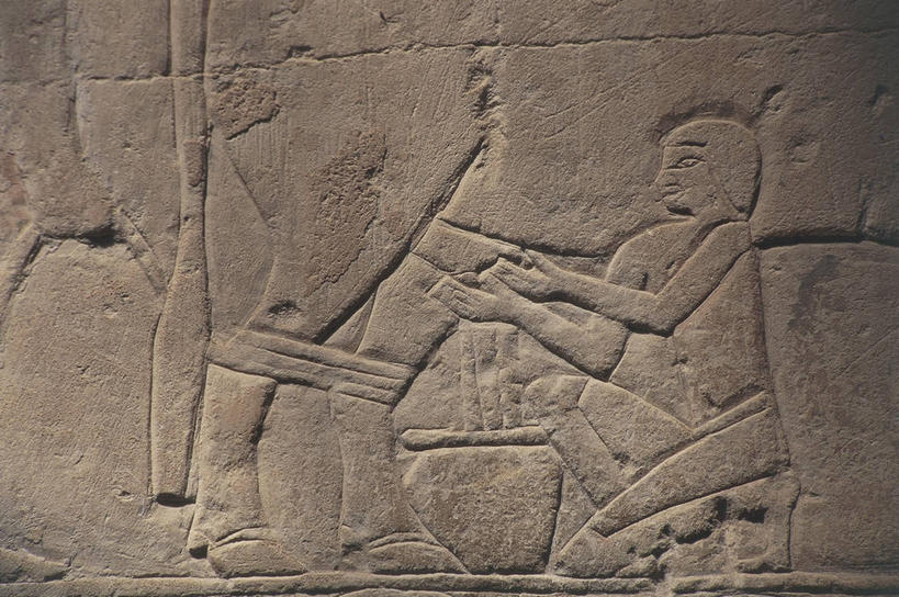 无人,横图,侧面,建筑,牛,雕塑,埃及,开罗,标志,符号,联合国,首都,标识,动物,职业,摄影,坟墓,中东,北非,挤奶,萨卡拉,母牛,性别符号,古埃及文明,古代文明,跪着,彩图,浅浮雕,男性符号,联合国教科文组织