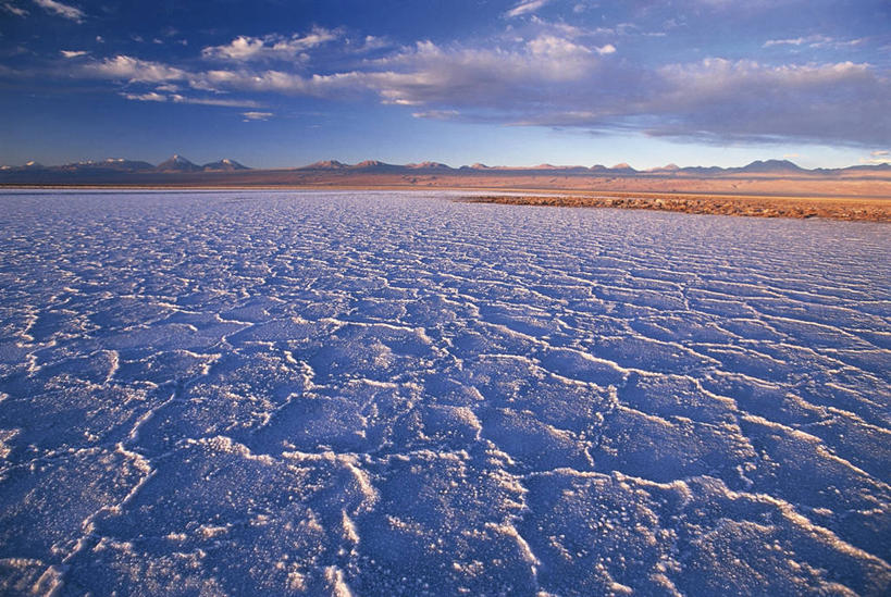 无人,横图,室外,白天,旅游,度假,美景,沙漠,智利,地平线,地形,景观,辽阔,地面,娱乐,风景,自然,平原,享受,休闲,广阔,景色,南美,放松,摄影,一望无际,南美洲,气候,拉丁美洲,岩层,自然风光,延伸,美洲,天地相交,亚美利加洲,南亚美利加洲,智利共和国,无边无际,一马平川,盐滩,安托法加斯塔大区,自然地理,岩石,彩图