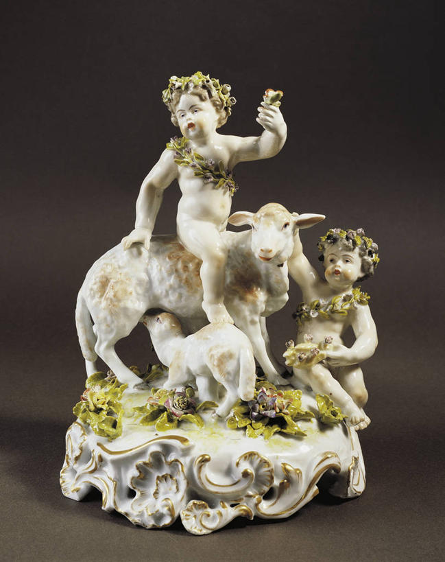 无人,竖图,室内,奢侈,绘画,庸俗,珠宝,德国,神话,艺术,瓷器,符号,矿石,艺术品,古典,文化,一个,工艺品,春天,品味,摄影,单个,昂贵,美术,贵重,高雅,宝石,羊羔,坚定,德国文化,欧洲文化,中欧,美学,宝贵,美术工艺,绵羊,彩图,影棚拍摄,人工宝石,人造宝石