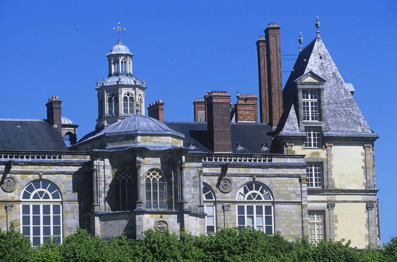 无人,宫殿,横图,室外,白天,建筑,法国,欧洲,十字架,城堡,塔,文艺复兴,历史,树,地标建筑,摄影,园林,西欧,法兰西,古典风格,法国文化,中欧,法兰西共和国,法兰西第五共和国,法兰西岛,枫丹白露,枫丹白露宫,法兰西岛大区,塞纳.马恩省,彩图