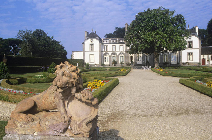 无人,横图,室外,白天,建筑,雕塑,法国,欧洲,雕像,城堡,纪念碑,历史,草,树,地标建筑,摄影,园林,布列塔尼,西欧,法兰西,法国文化,中欧,法兰西共和国,法兰西第五共和国,布列塔尼半岛,布列塔尼地区,伊勒.维莱讷省,彩图