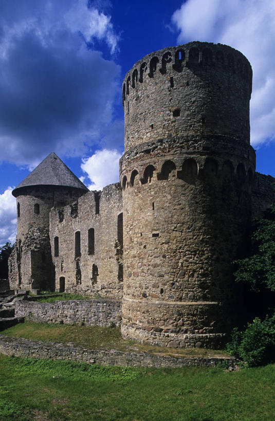 无人,竖图,室外,白天,建筑,拉脱维亚,城堡,墙,历史,砖墙,废墟,摄影,彩图,旅行,波罗的海三国