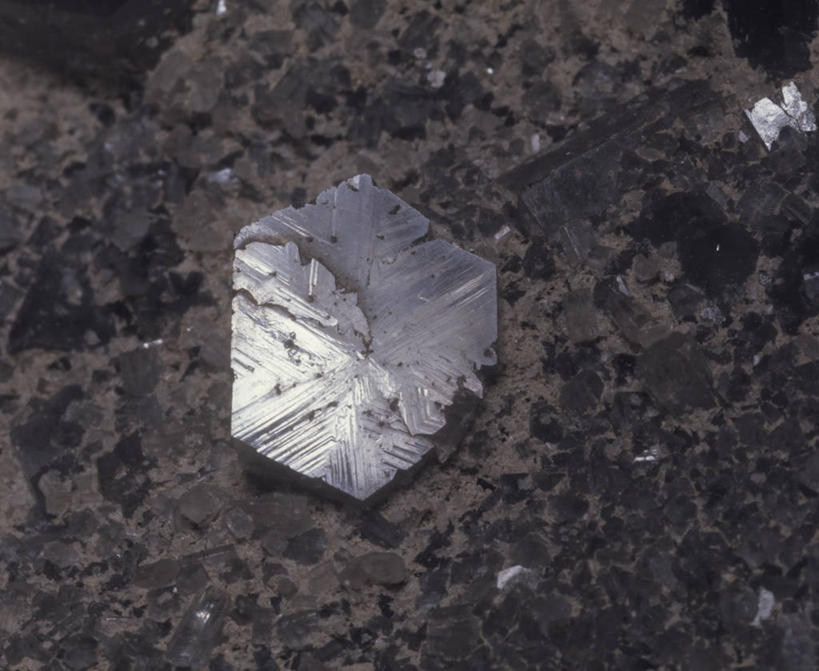 无人,横图,室内,特写,粗糙,水晶,一个,自然,摄影,单个,环境,毛糙,肌理,地质学,矿物质,文石,自然地理,岩石,彩图,全画面,全框架,全帧,影棚拍摄,全画幅,粗拙