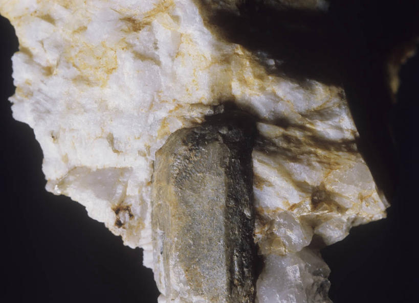 无人,横图,室内,特写,黑色背景,粗糙,一个,黑色,自然,摄影,单个,部分,环境,毛糙,肌理,地质学,矿物质,磷灰石,自然地理,岩石,彩图,影棚拍摄,粗拙