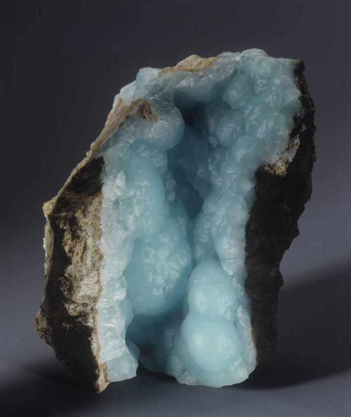 无人,竖图,室内,灰色背景,粗糙,一个,蓝色,自然,摄影,单个,环境,毛糙,肌理,地质学,矿物质,自然地理,岩石,彩图,影棚拍摄,异极矿,粗拙