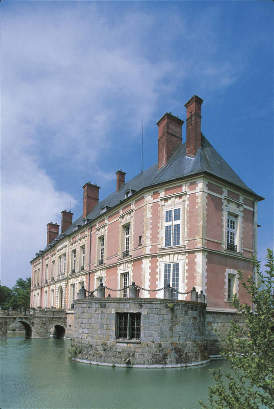 无人,竖图,室外,白天,建筑,法国,城堡,历史,摄影,中欧,护城河,法兰西岛大区,自然地理,彩图,旅行