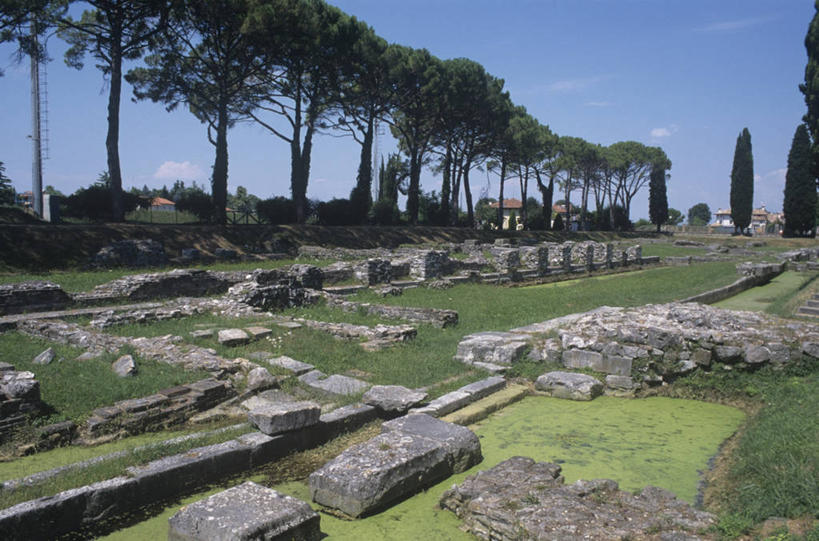 无人,横图,俯视,室外,白天,旅游,度假,美景,建筑,意大利,欧洲,化石,景观,历史,娱乐,废墟,自然,享受,休闲,景色,放松,摄影,考古学,南欧,自然风光,意大利文化,意大利共和国,古代文明,弗留利.威尼斯朱利亚,弗留利.威尼斯朱利亚大区,彩图,高角度拍摄,乌迪内