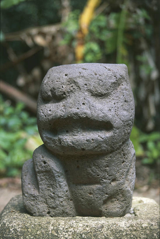 无人,竖图,室外,特写,白天,石头,雕塑,墨西哥,美国,艺术,装饰,雕刻,雕像,石子,历史,石雕,一个,工艺品,摄影,单个,纪念,美术,考古学,主题,陈列,火山岩,功能,美学,古代文明,奥尔梅克巨石头像,玄武岩,自然地理,石块,岩石,彩图