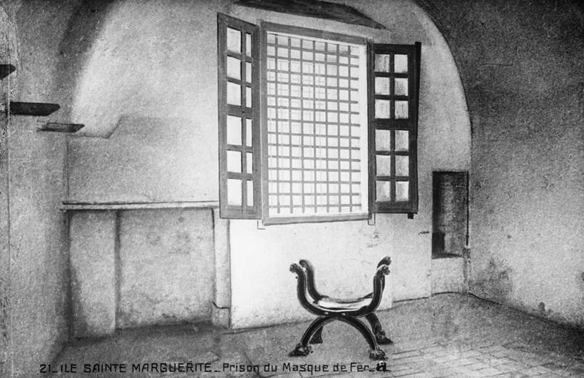 无人,横图,黑白,室内,白天,窗户,建筑,椅子,法国,历史,监狱,摄影