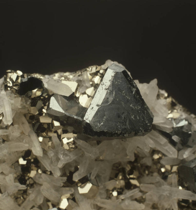 无人,竖图,特写,光线,光芒,自然,摄影,石英,地质学,矿物质,岩石,彩图,影棚拍摄,黝铜矿