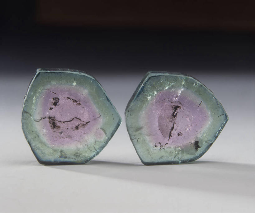 无人,横图,珠宝,固体,六边形,两个,紫色,自然,摄影,宝石,地质学,矿物质,电气石,彩图,影棚拍摄