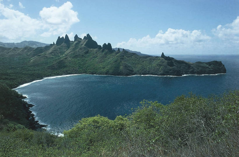 无人,横图,室外,白天,旅游,度假,海洋,美景,山,水,岛,地形,海岸线,景观,海湾,娱乐,风景,自然,享受,休闲,景色,放松,摄影,宁静,环境,自然风光,大洋洲,法属波利尼西亚,法属玻利尼西亚,马克萨斯群岛,自然地理,彩图,法国海外领土