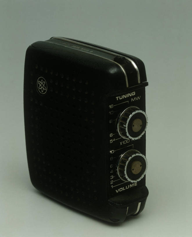 无人,竖图,室内,技术,英国,灰色背景,古典,历史,一个,灰色,收音机,摄影,单个,古董,北欧,彩图,影棚拍摄