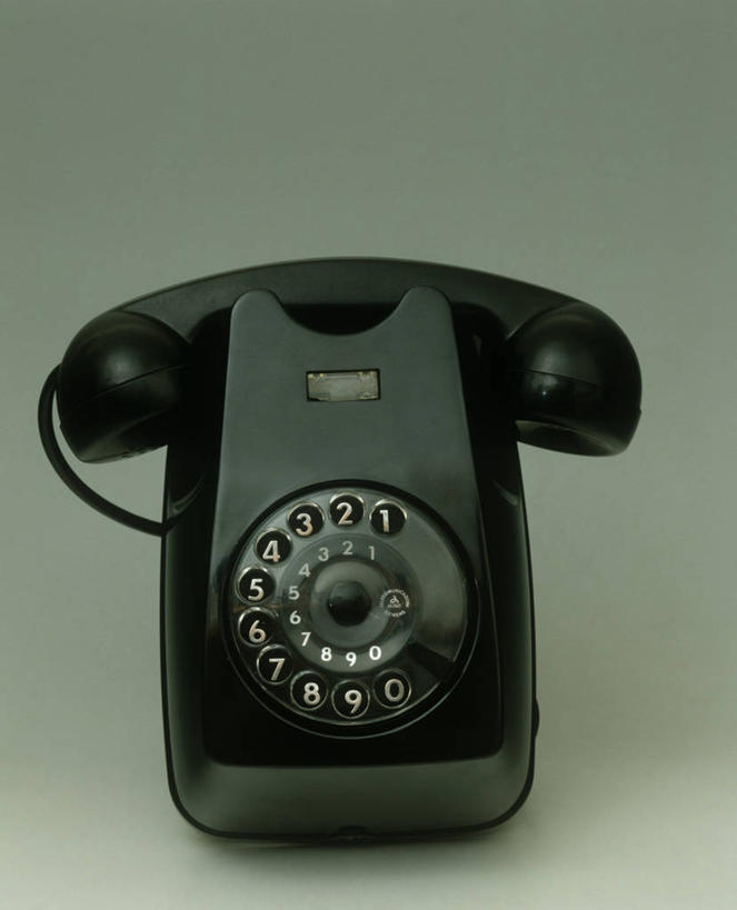 无人,打电话,竖图,室内,通讯,技术,意大利,灰色背景,古典,历史,一个,黑色,灰色,摄影,单个,古董,南欧,彩图,影棚拍摄