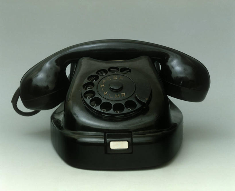 无人,打电话,横图,室内,通讯,技术,灰色背景,古典,历史,一个,灰色,摄影,单个,古董,电话机,彩图,影棚拍摄