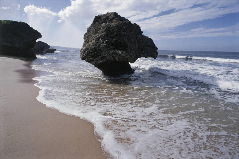 无人,横图,室外,白天,海浪,海洋,美景,水,巴巴多斯,沙子,地平线,海岸线,景观,水平线,云,风景,天空,自然,景色,摄影,宁静,环境,岩层,自然风光,小安的列斯群岛,地质学,自然地理,海滩,岩石,彩图,旅行