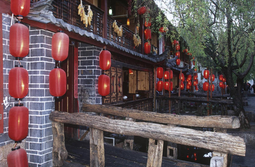 无人,横图,室外,白天,城市,建筑,街道,丽江,灯笼,古城,光亮,历史,摄影,照亮,照明设备,中国文化,东亚文化,云南省,彩图,旅行,传统文化