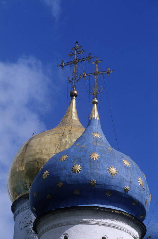 无人,竖图,室外,白天,城市,建筑,俄罗斯,十字架,云,首都,顶部,天空,地标建筑,摄影,宗教,圆顶建筑,宗教建筑,修道院,宗教用品,克里姆林宫,圣母升天大教堂,东正教,谢尔吉耶夫,彩图,旅行,大教堂,俄罗斯文化