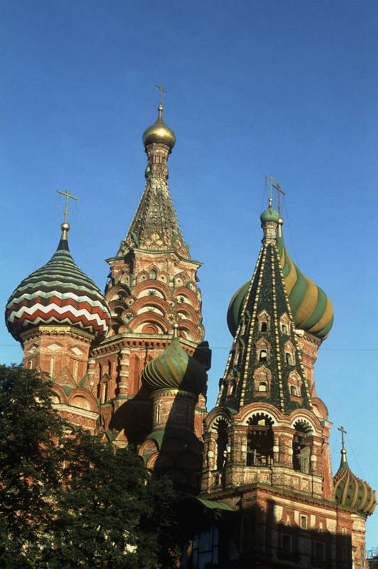 无人,竖图,室外,白天,仰视,童话故事,城市,建筑,欧洲,俄罗斯,亚洲,钟楼,首都,历史,天空,地标建筑,幻想,摄影,宁静,圆顶建筑,红场,莫斯科,万里无云,俄联邦,俄罗斯联邦,莫斯科州,五海之港,圣巴索大教堂,波克罗夫斯基教堂,圣巴索教堂,圣巴西利亚大教堂,莫斯科红场,圣巴西尔大教堂,彩图,低角度拍摄,旅行,大教堂,俄罗斯文化,柏拉仁诺教堂