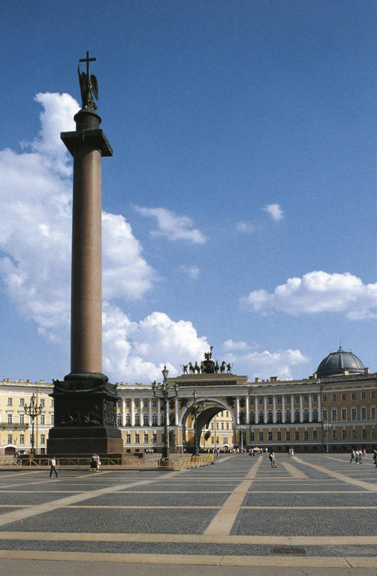 无人,广场,竖图,室外,白天,城市,建筑,俄罗斯,柱子,古城,历史,地标建筑,摄影,古典风格,19世纪,圣彼得堡,彩图,皇宫广场,俄罗斯文化