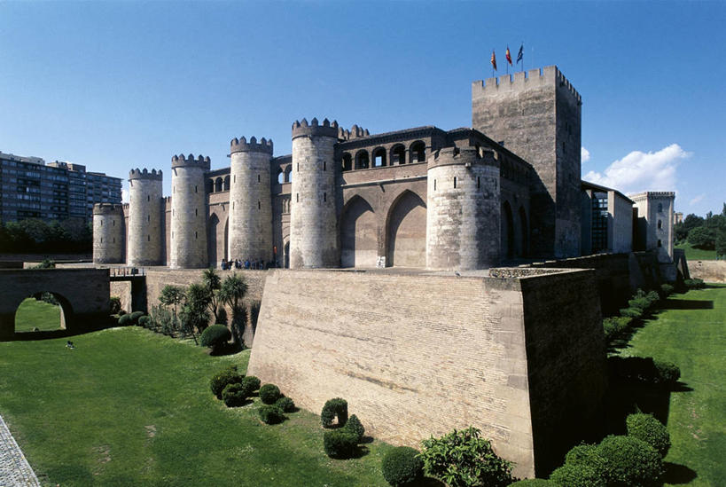 无人,横图,室外,白天,草坪,建筑,西班牙,欧洲,历史,地标建筑,摄影,要塞,南欧,伊比利亚半岛,西班牙王国,阿拉贡,阿拉贡自治区,萨拉戈萨,萨拉戈萨省,彩图,旅行,时代,过去