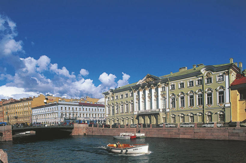 无人,宫殿,横图,室外,白天,河流,城市,建筑,船,俄罗斯,古城,历史,地标建筑,摄影,古典风格,圣彼得堡,涅瓦河,彩图,旅行,俄罗斯文化