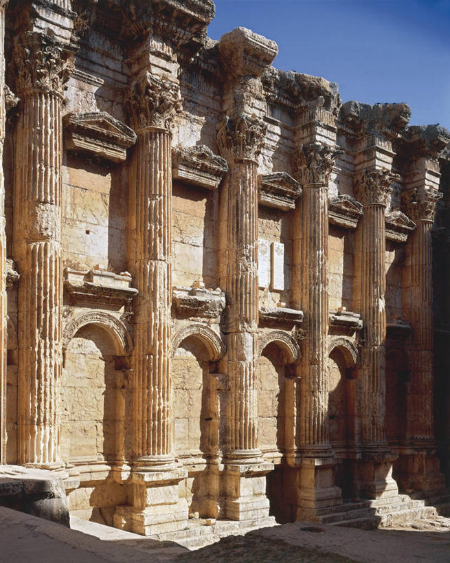 无人,竖图,室外,白天,仰视,黎巴嫩,柱子,历史,废墟,天空,地标建筑,摄影,考古学,中东,万里无云,古代文明,古代史,巴勒贝克,彩图,低角度拍摄,旅行