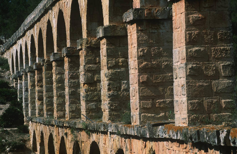 无人,横图,室外,白天,重复,建筑,西班牙,一排,整齐,拱门,沟渠,联系,历史,古罗马,排列,地标建筑,摄影,考古学,队列,加泰隆尼亚,古代文明,塔拉戈纳省,彩图,过去