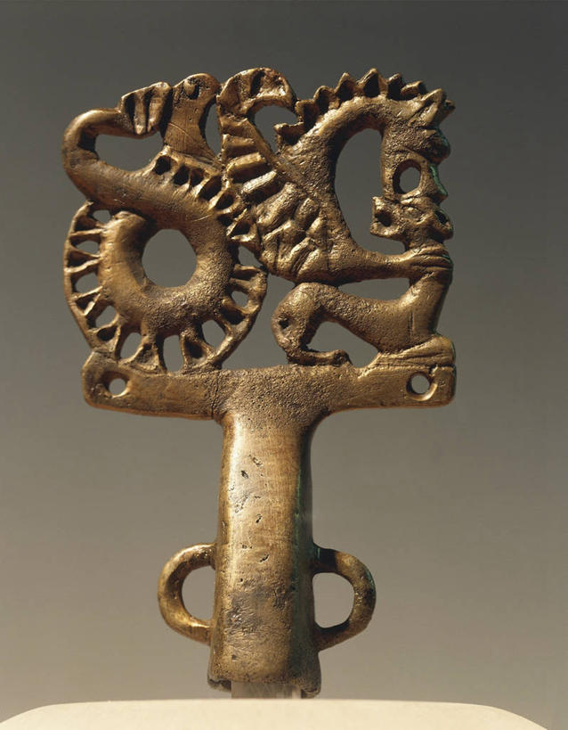 无人,竖图,旗帜,灰色背景,铁,杆,古代,一个,灰色,摄影,单个,铁艺,古代文明,式样,美术工艺,设计,彩图,影棚拍摄