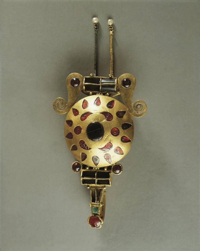 无人,竖图,室内,特写,珠宝,古罗马,一个,摄影,单个,扣环,古代文明,美术工艺,彩图,影棚拍摄,贵重宝石