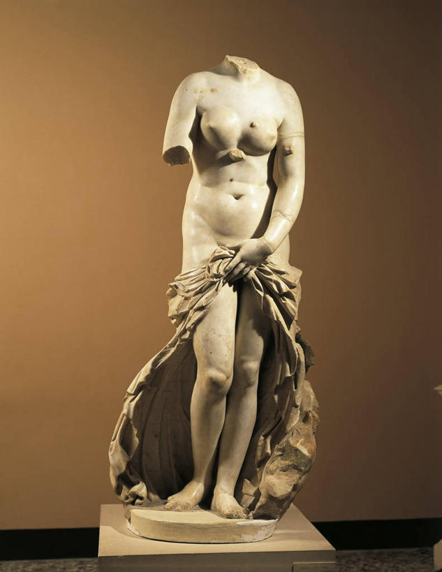 裸体,无人,竖图,正面,雕塑,艺术,雕像,历史,破坏,古罗马,破损,古代,一个,摄影,褐色背景,单个,损坏,手艺,爱神,维纳斯,古希腊,古代文明,美术工艺,彩图,影棚拍摄,过去